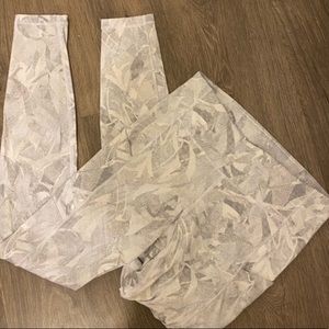 Lululemon - Speed Up Tight 28” Size 6